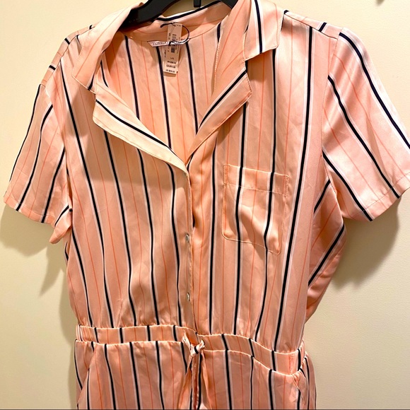 Victoria secret sleep onesie NWT size L - Picture 3 of 5